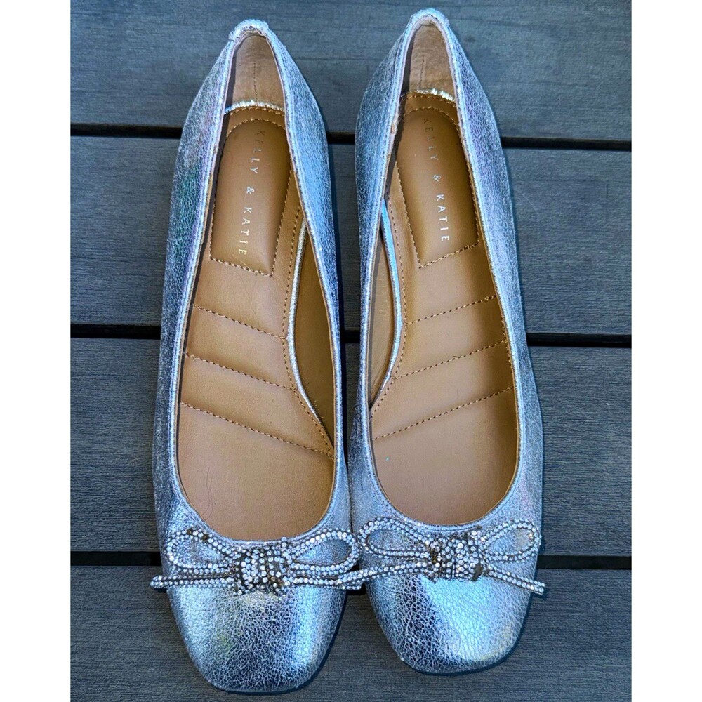 Kelly & Katie Jaya Silver Metallic Rhinestone Bow Flats Shoes Size 7.5M